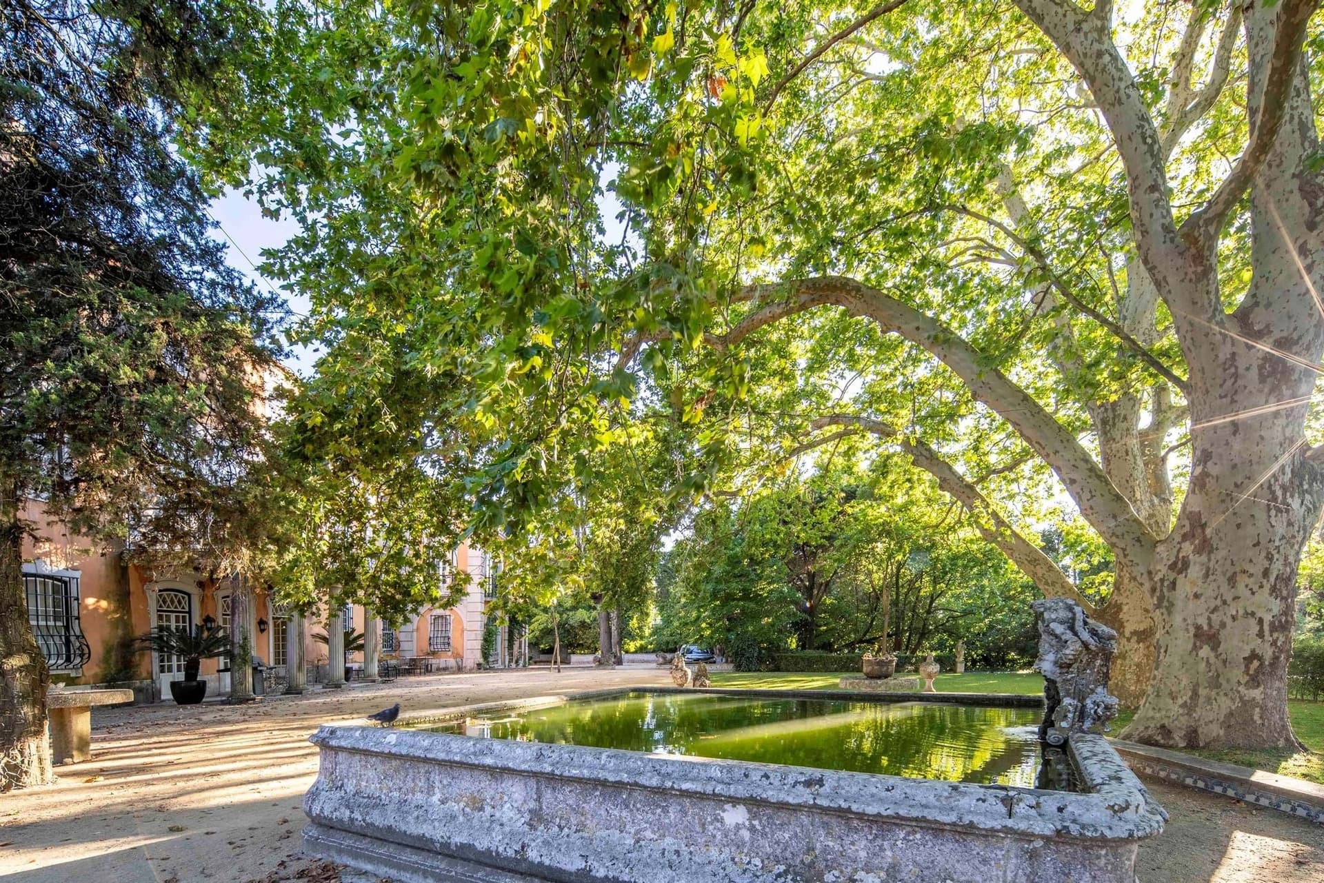 Palace In Lisbon In Excellent Condition For Sale 2