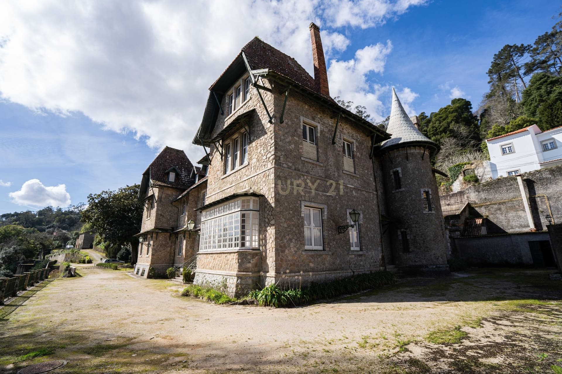 Palace In São Pedro De Penaferrim Sintra