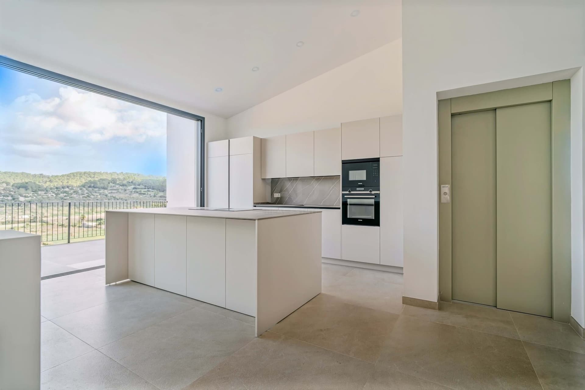 Casa De Pueblo 3 Dormitorios 290 M2 2