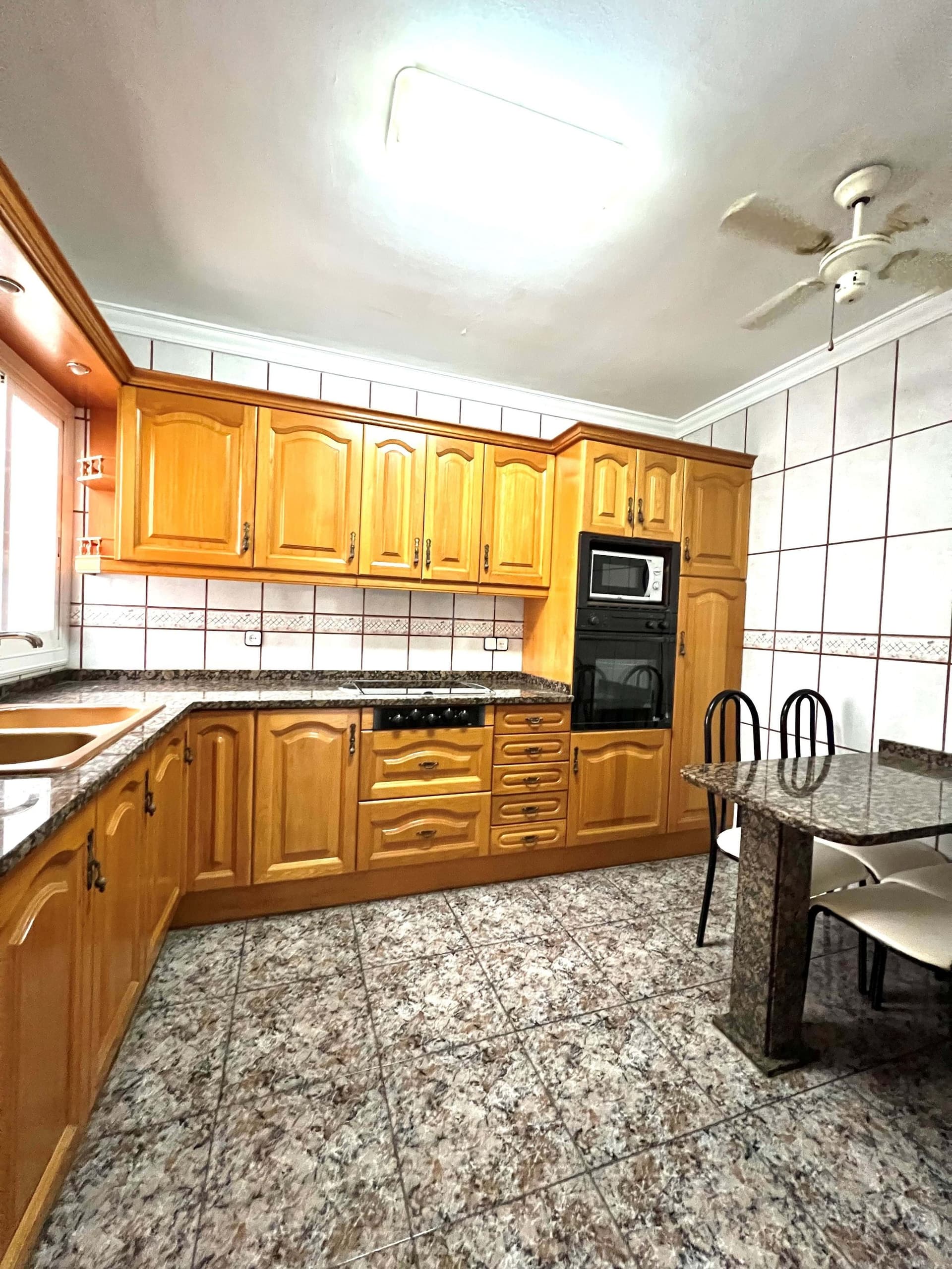 Casa De Pueblo 5 Dormitorios 186 M2 2