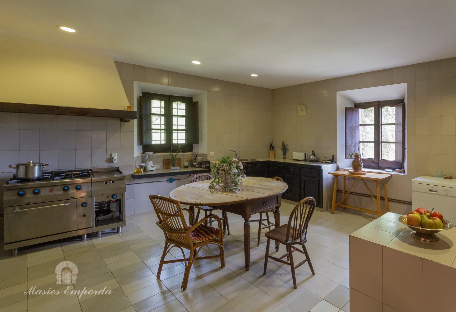 Ref. 1327 Masia Fortificada En Girona.Baix Emporda 3