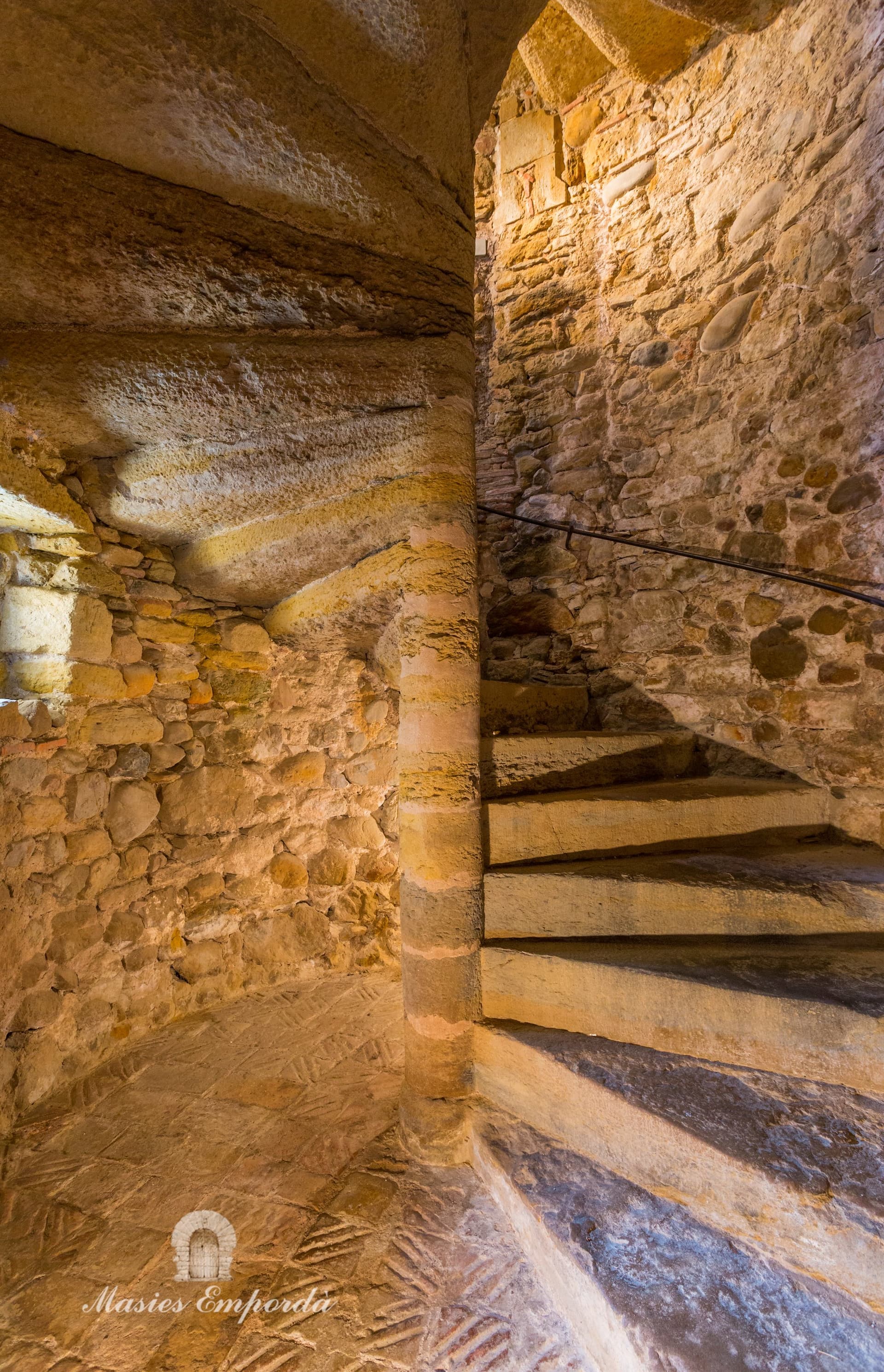 Ref. 1327 Masia Fortificada En Girona.Baix Emporda 5