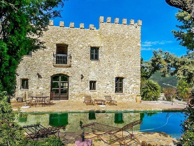 Relleu Castle — Medieval Castle for sale in Valencia, Spain