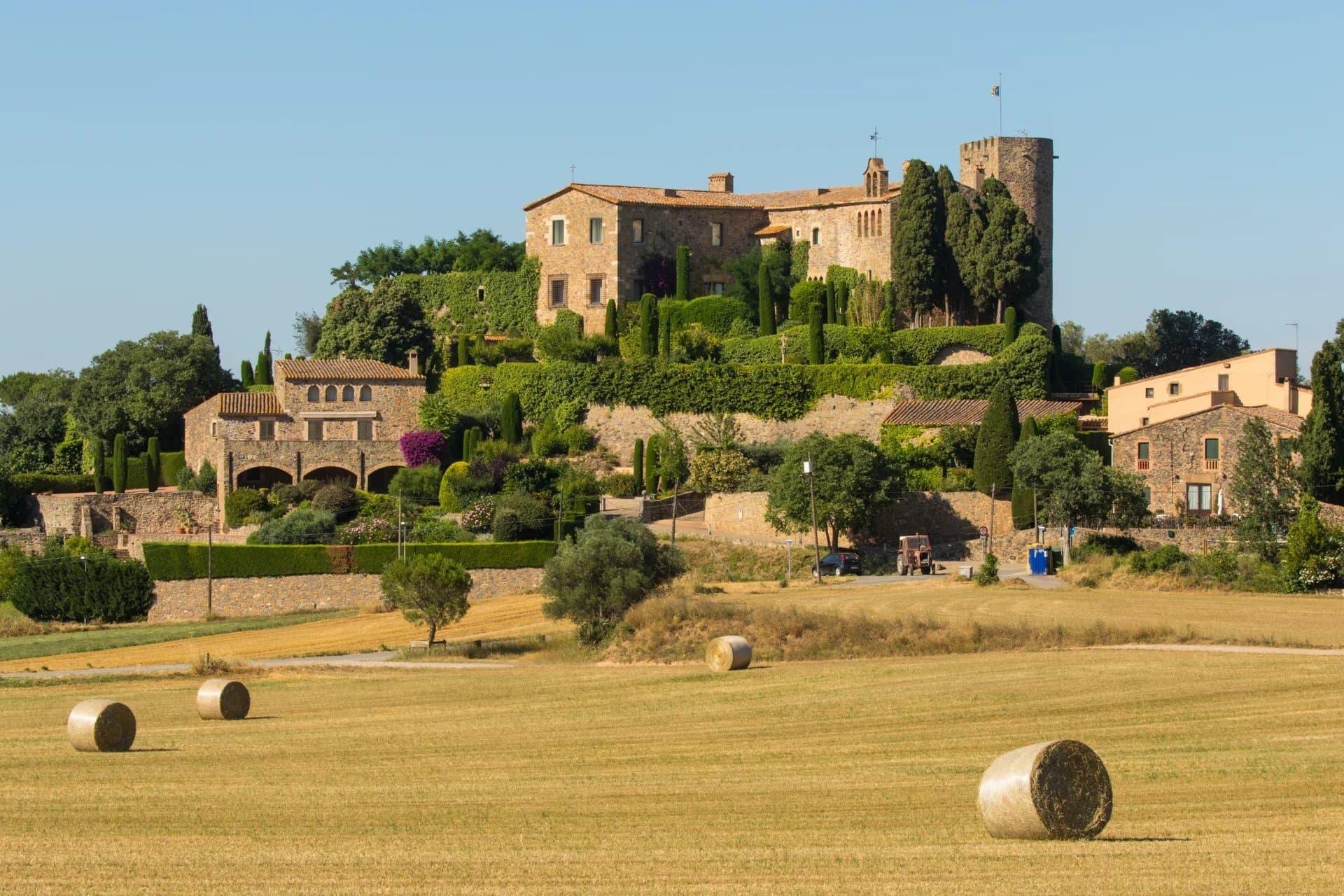 Restored Medieval Castle In The Heart Of The Costa Brava, Just 15 Minutes From The Beach. 2