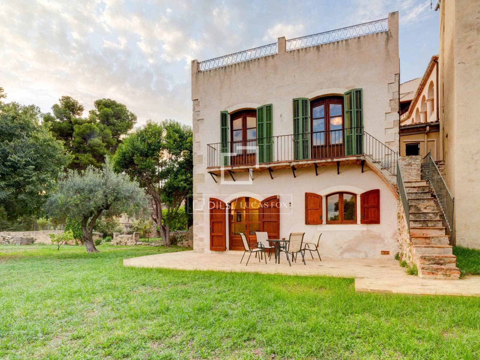 Restored Twelfth Century Property For Sale In A Historic Complex In Monasterio De Santes Creus, Tarr — Medieval Castle for sale in Catalonia, Spain