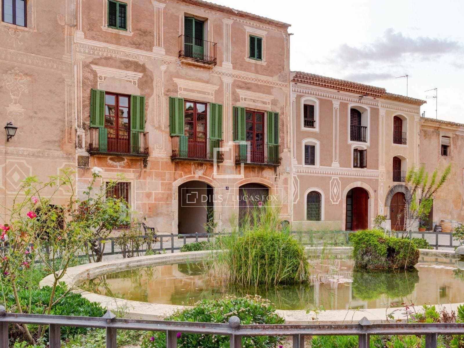 Restored Twelfth Century Property For Sale In A Historic Complex In Monasterio De Santes Creus, Tarr 2