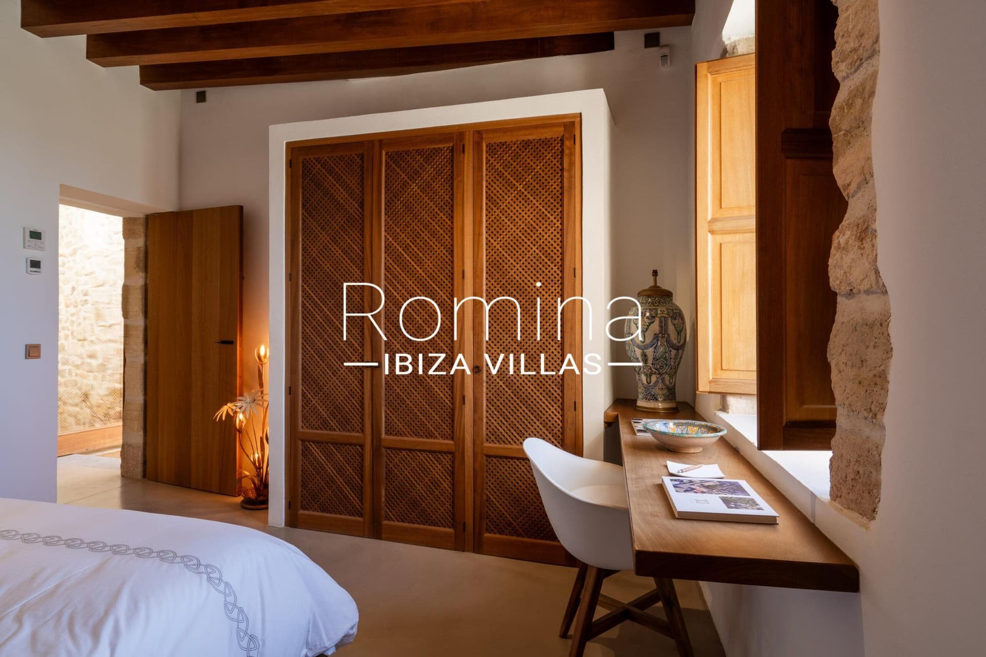 Unique Palace In The Heart Of Dalt Vila 4