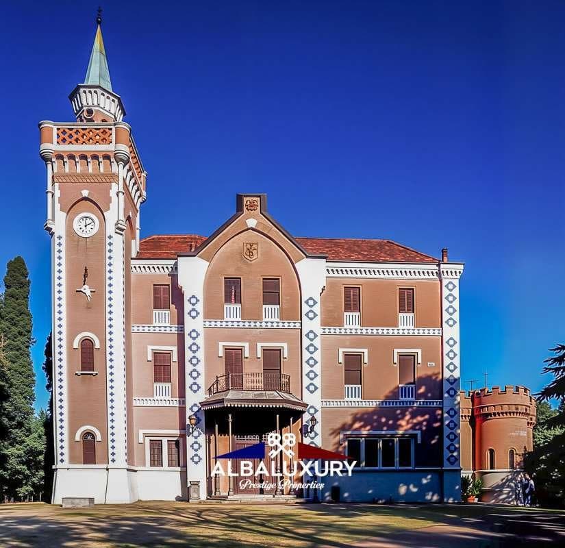A Charming Historic Residence In Bertinorochat — Château for sale in Emilia-Romagna, Italy