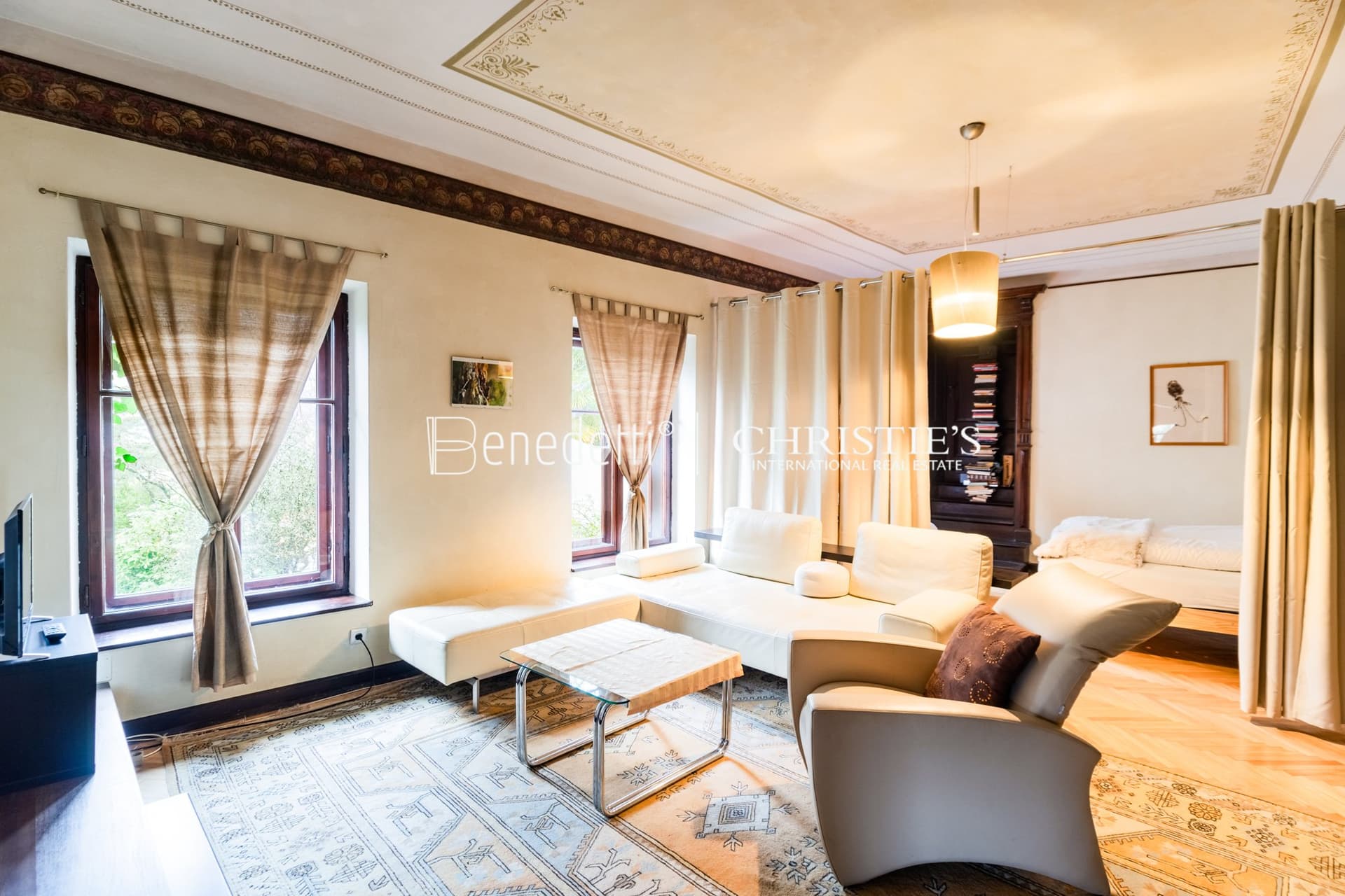 Prestigious Historical Estate In South Tyrol 4