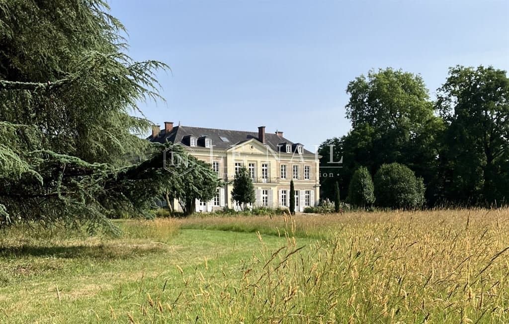 19th C. Neoclassical Chateau, Suitable For Events, Near Nantes (Pays De La Loire) — Medieval Castle for sale in Pays de la Loire, France