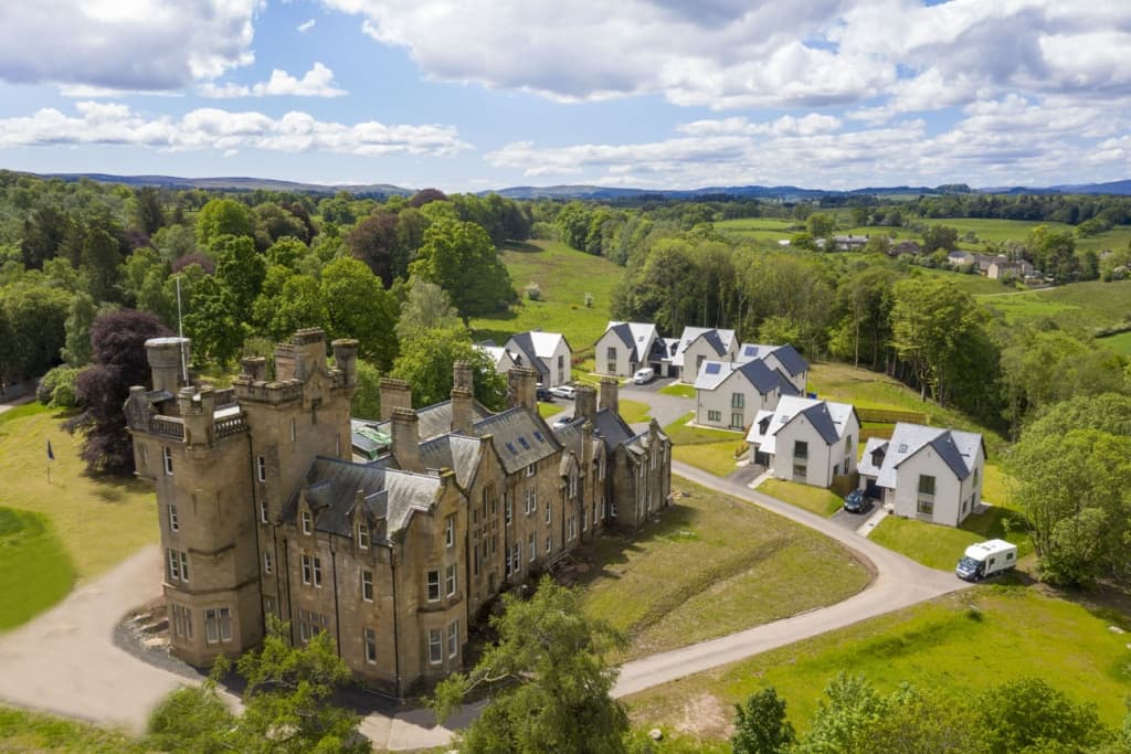 £310k-£575k Loch Lomond, SCOTLAND. Castle Apartments for Sale 3