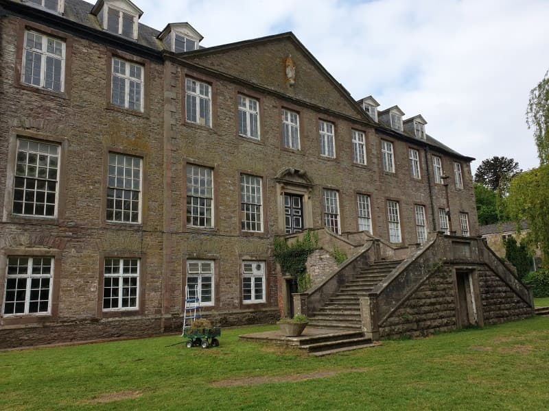 £200k-£250k Monmouth, WALES. Imposing Listed Property for Renovation 2