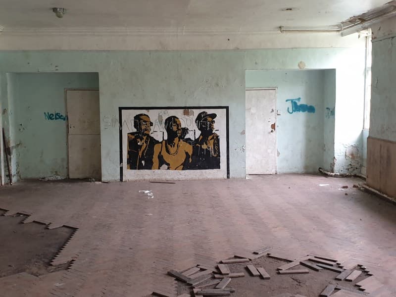 £200k-£250k Monmouth, WALES. Imposing Listed Property for Renovation 4